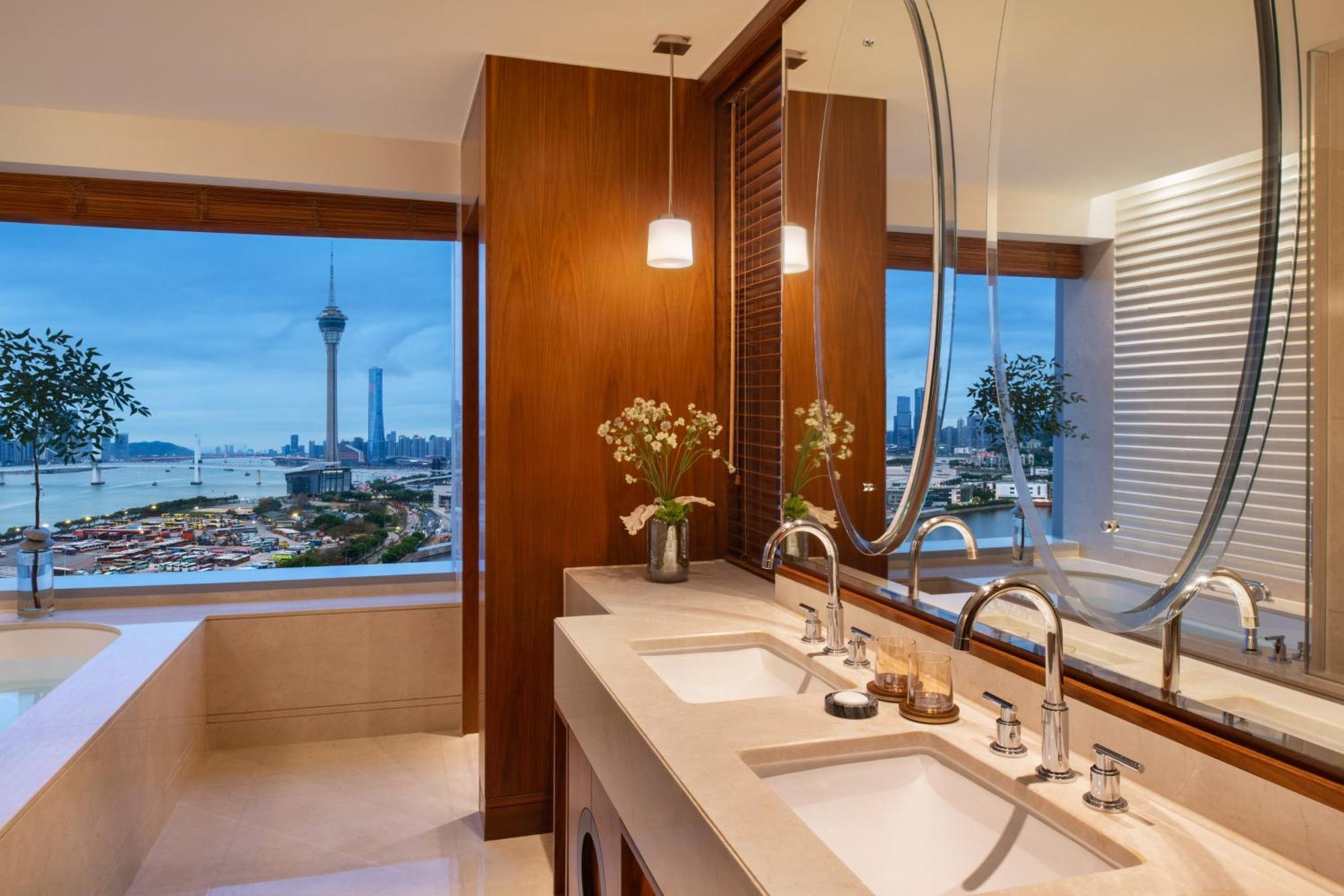 Mandarin Oriental Hotel 5*